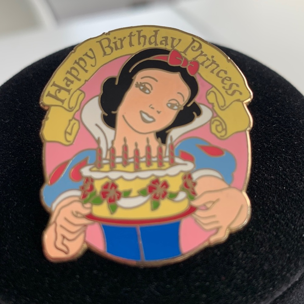 Disney Collectible Pin